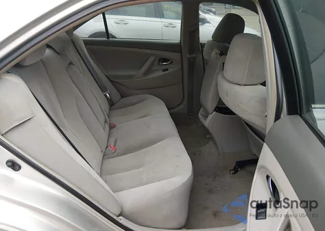 2009 Toyota Camry Le z USA, uszkodzony, nr VIN 4T1BE46K49U890773